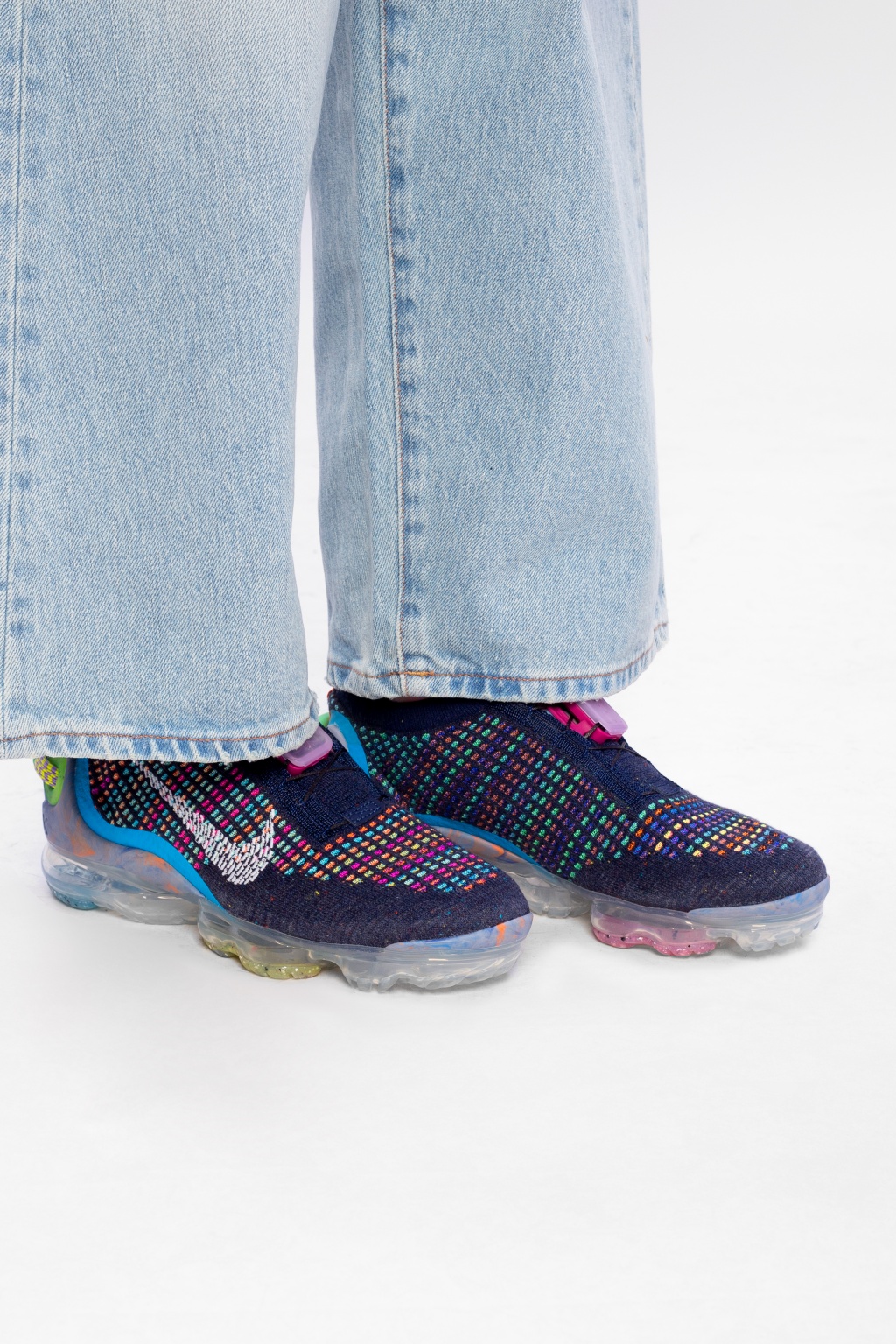 Nike air vapormax with on sale jeans